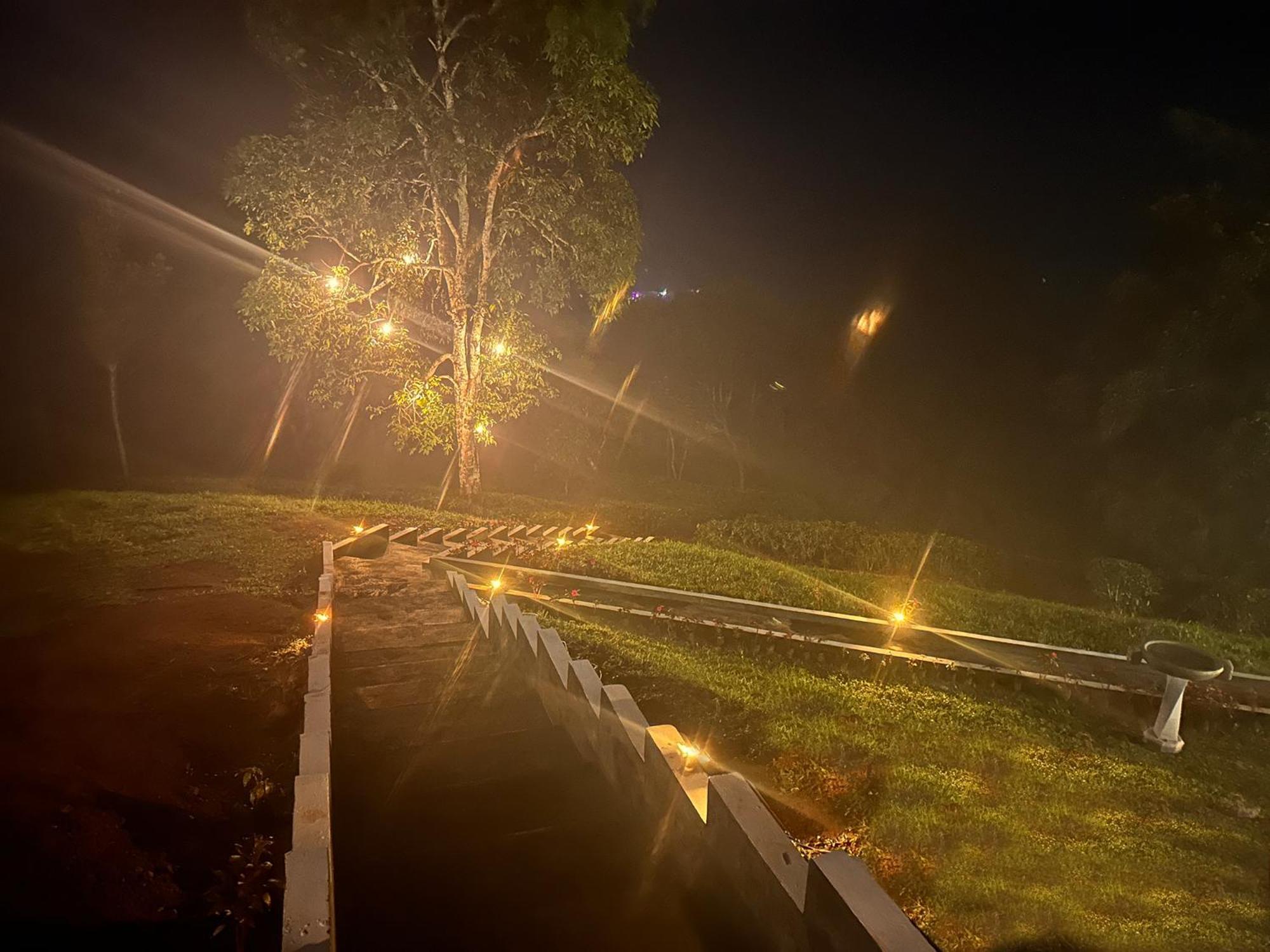 Viceroy Luxury Mountain Resort And Spa Munnar Bagian luar foto