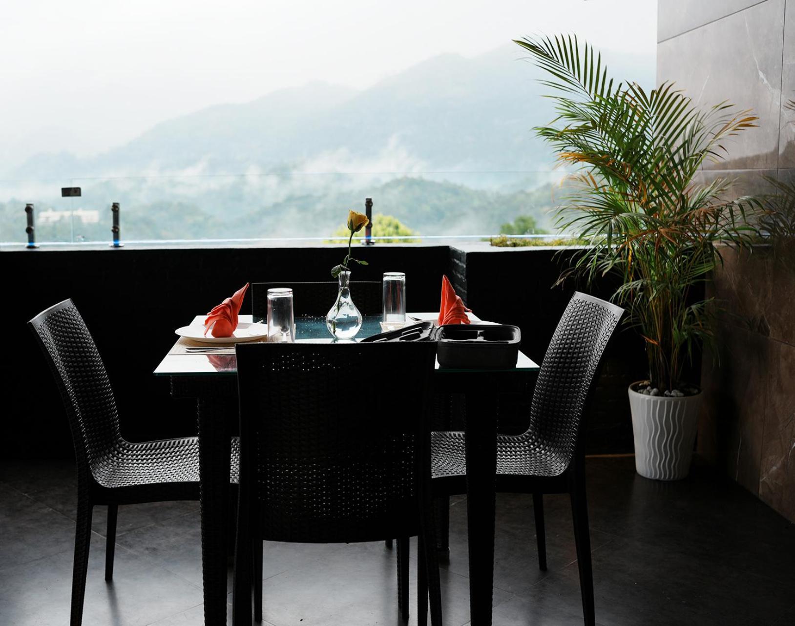 Viceroy Luxury Mountain Resort And Spa Munnar Bagian luar foto