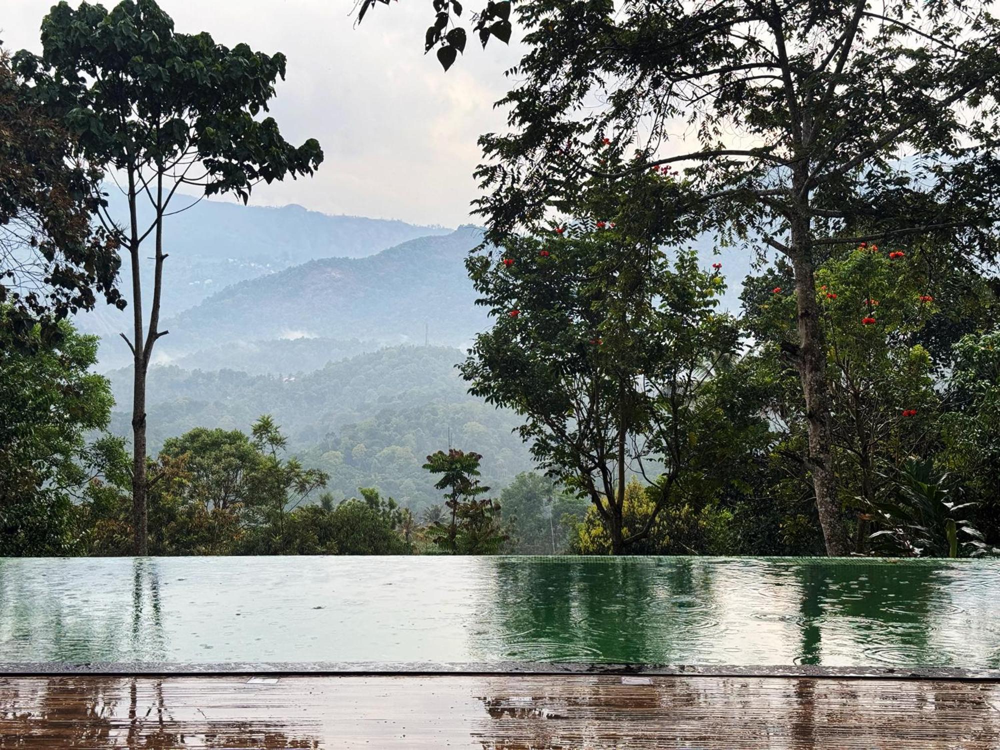 Viceroy Luxury Mountain Resort And Spa Munnar Bagian luar foto
