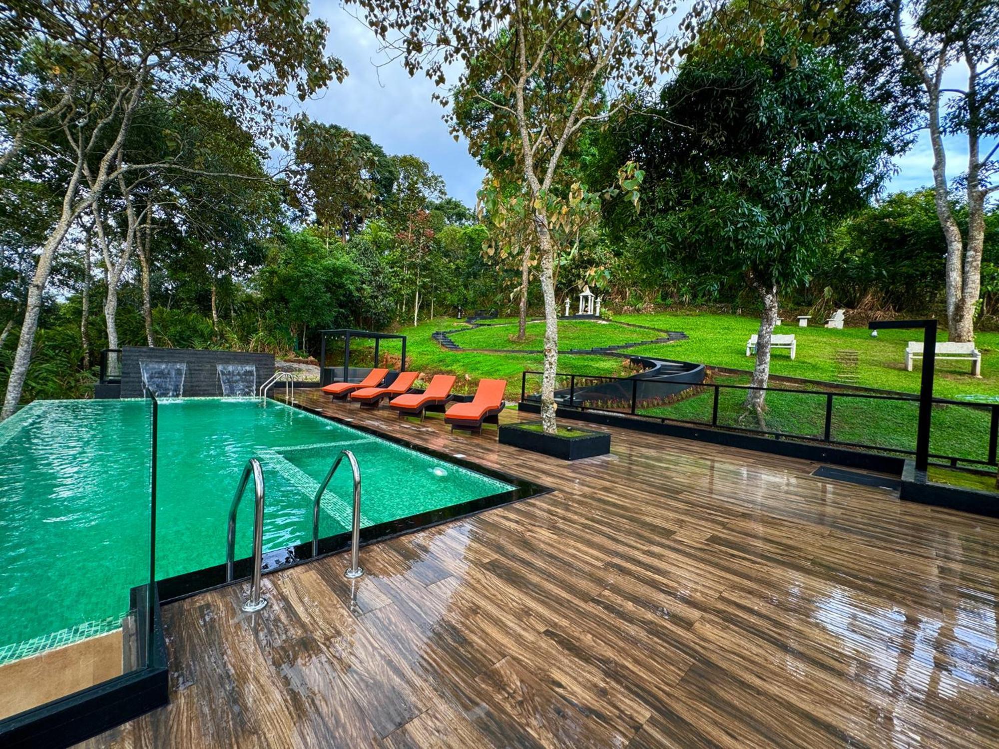 Viceroy Luxury Mountain Resort And Spa Munnar Bagian luar foto