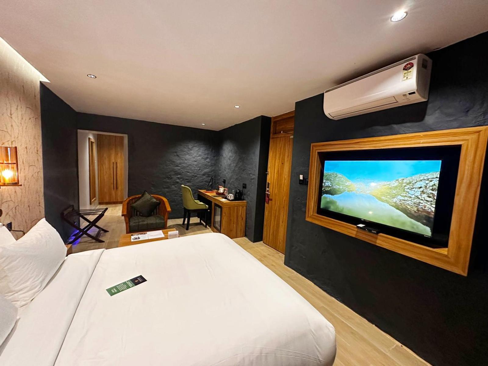 Viceroy Luxury Mountain Resort And Spa Munnar Bagian luar foto